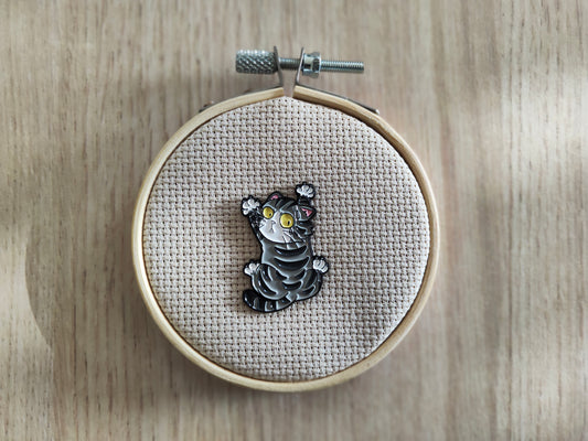 Pin's chat tigré gris animal