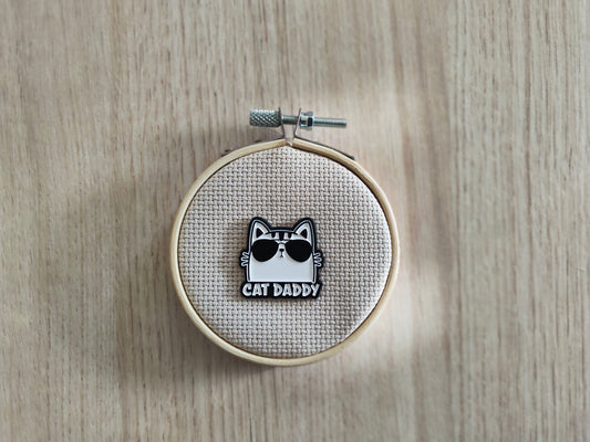 Pin's chat lunette de soleil blanc Daddy