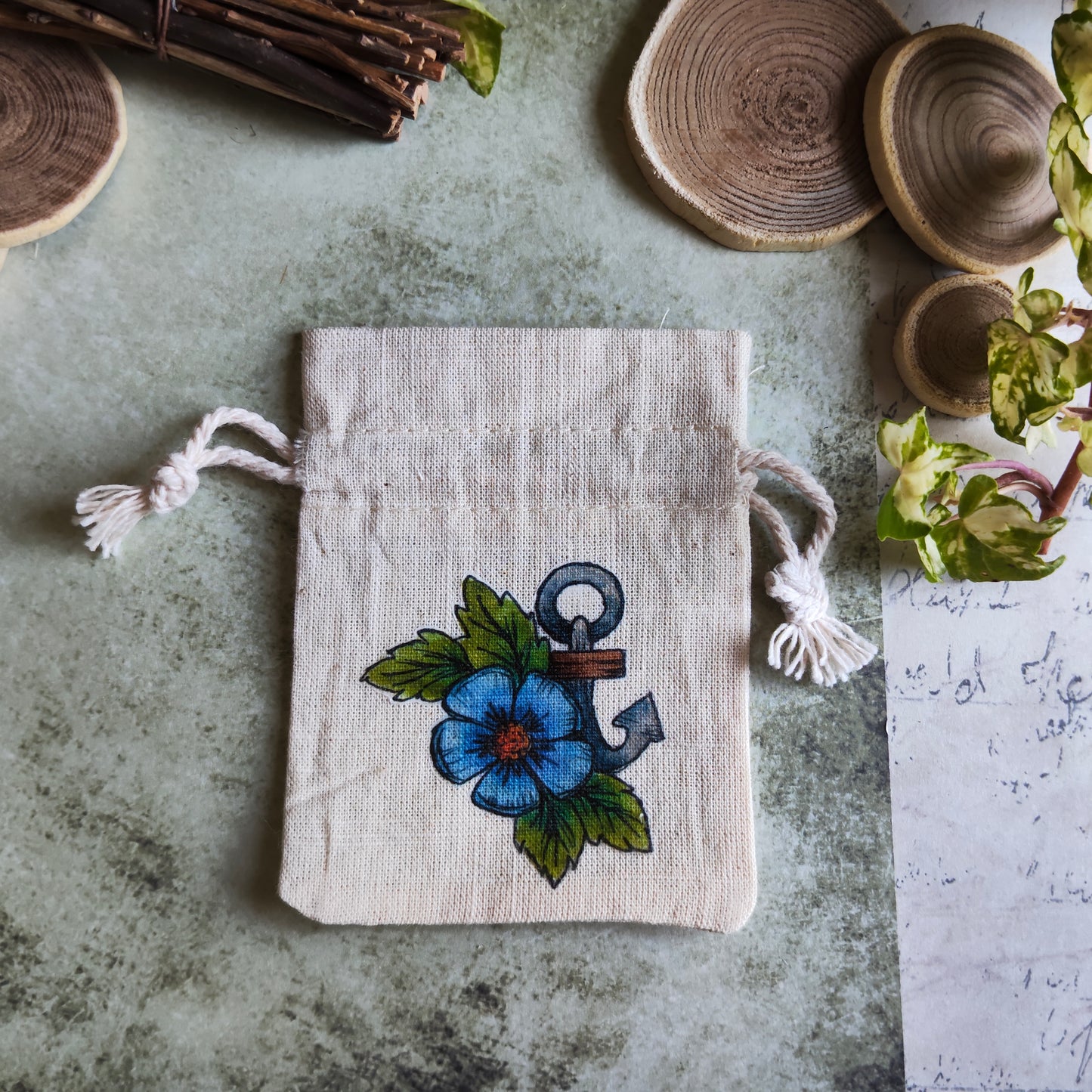 Pochon ancre & fleurs bleues – Monde Marin - Illustration à l’aquarelle